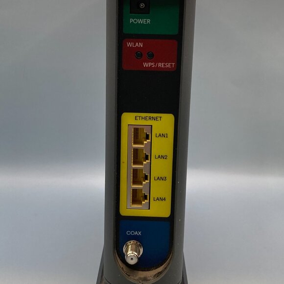 Motorola  8x4 Docsis 3.0 Cable Modem plus N300 Router  Model MG7310 w/Power Cord - Picture 5 of 7